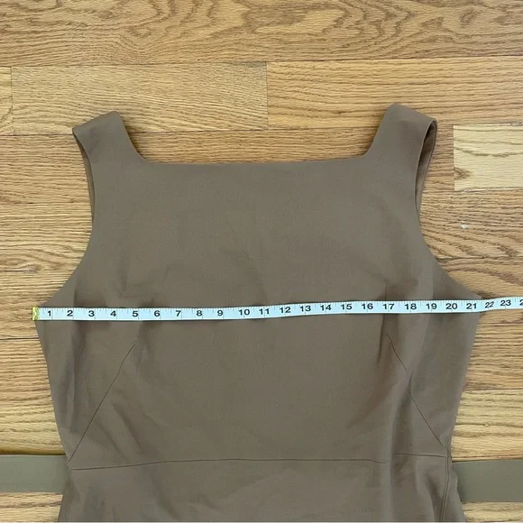 M.M. LaFleur The Cynthia Dress in Italian Wool Twill - Picture 8 of 11